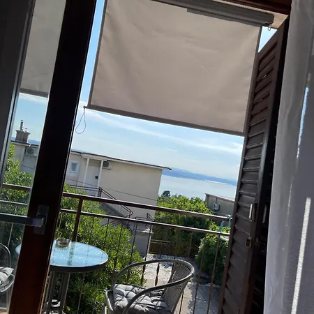 Ferienwohnung Apartman Hrusta Crikvenica Exterior foto