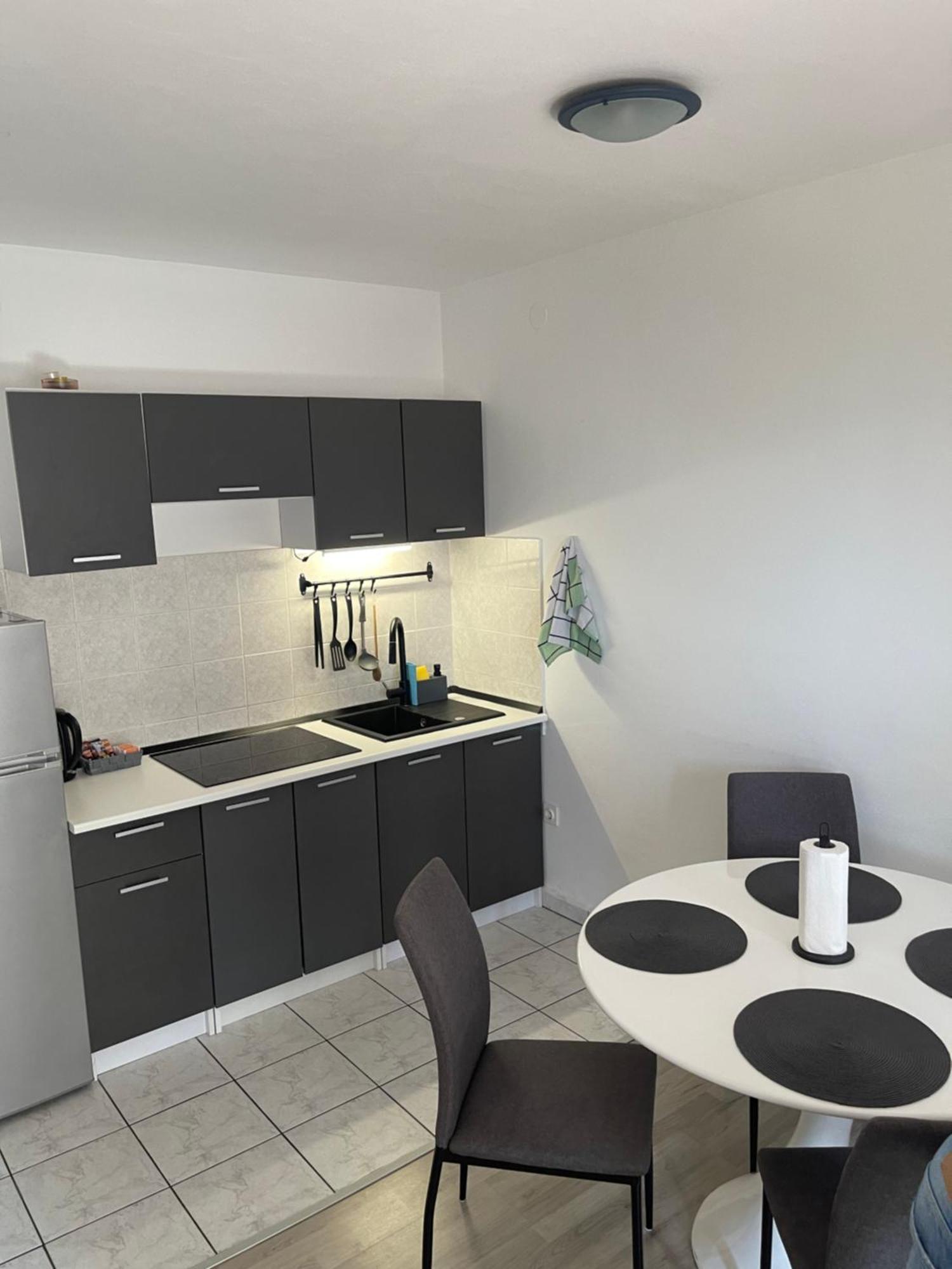 Apartman Hrusta * Crikvenica
